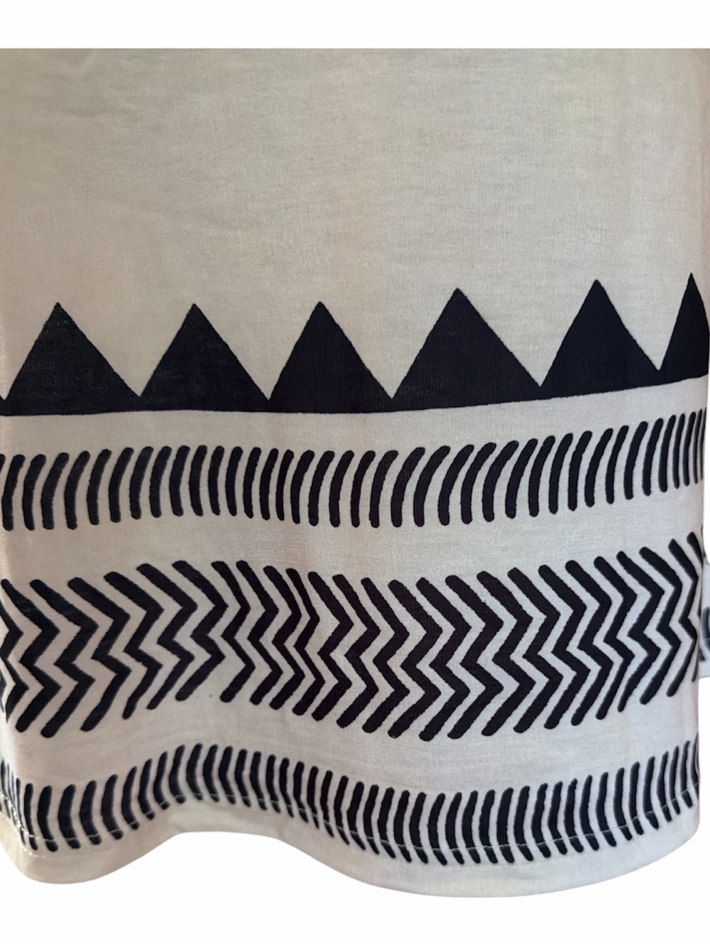 Sleeveless Cream Tribal Hem Shift Dress - Picture 7 of 11
